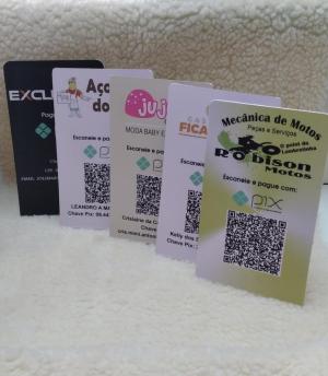 PLACA PVC COM PÉ PARA BALCÃO      